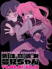 经典修复影像帧，旧戏台木雕与褪色戏服